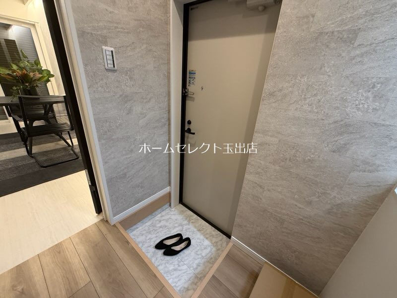 エスクード凪 玄関
