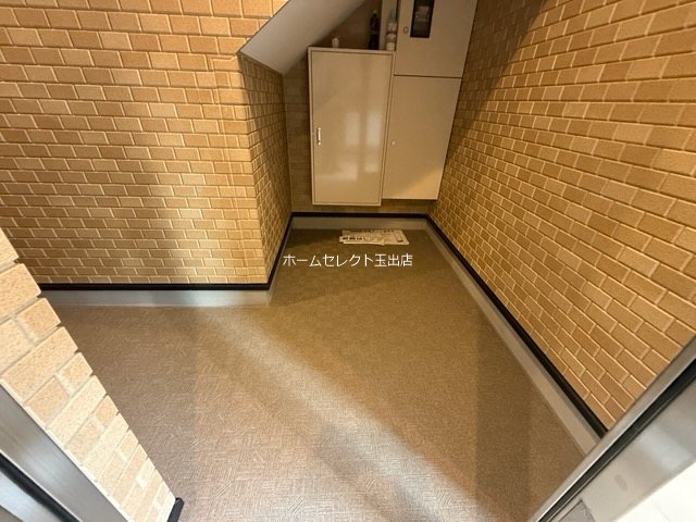 エスクード凪 ロビー