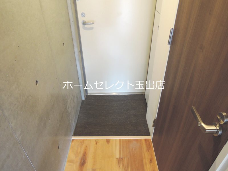 フェリオ南津守 玄関