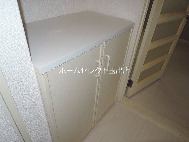 ドエル一番館 その他