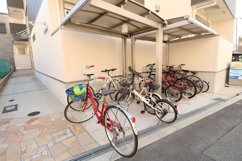 フジパレス遠里小野公園 駐車場