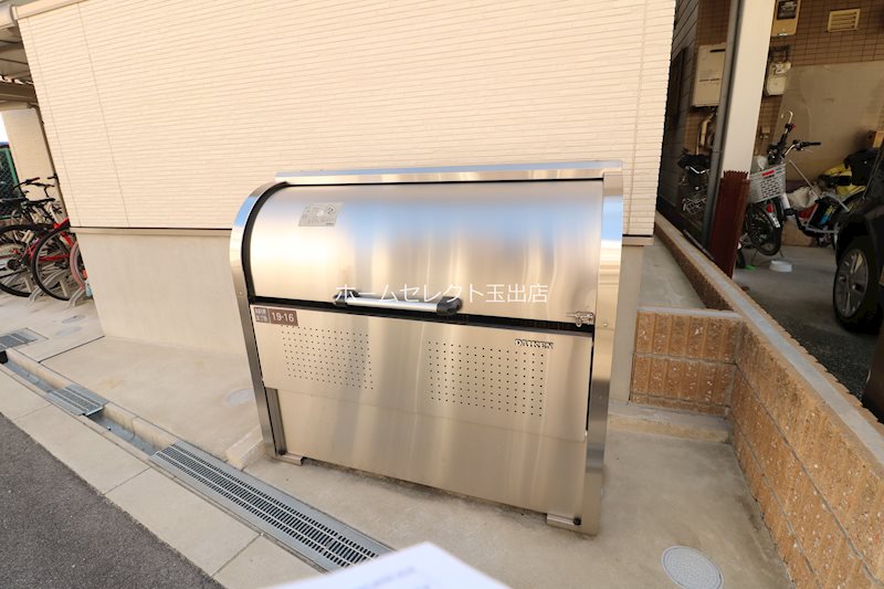 フジパレス遠里小野公園 庭