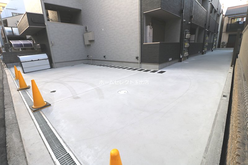 EIJU粉浜駅前 駐車場