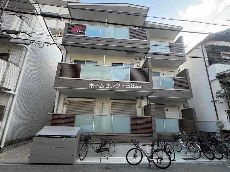 Polias南津守 駐車場