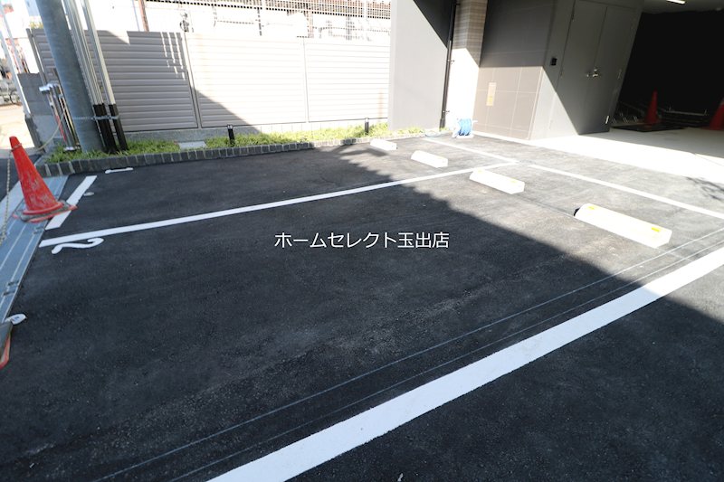 gm KOHAMA 駐車場