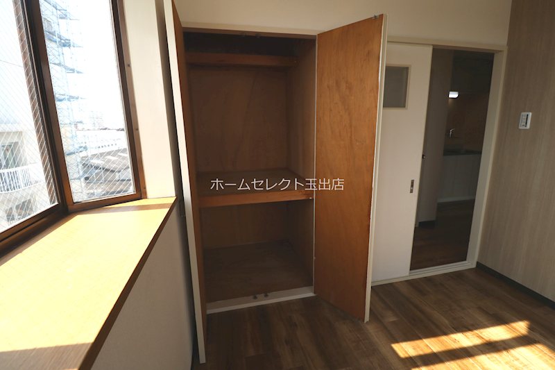 フレンドハイツ 収納