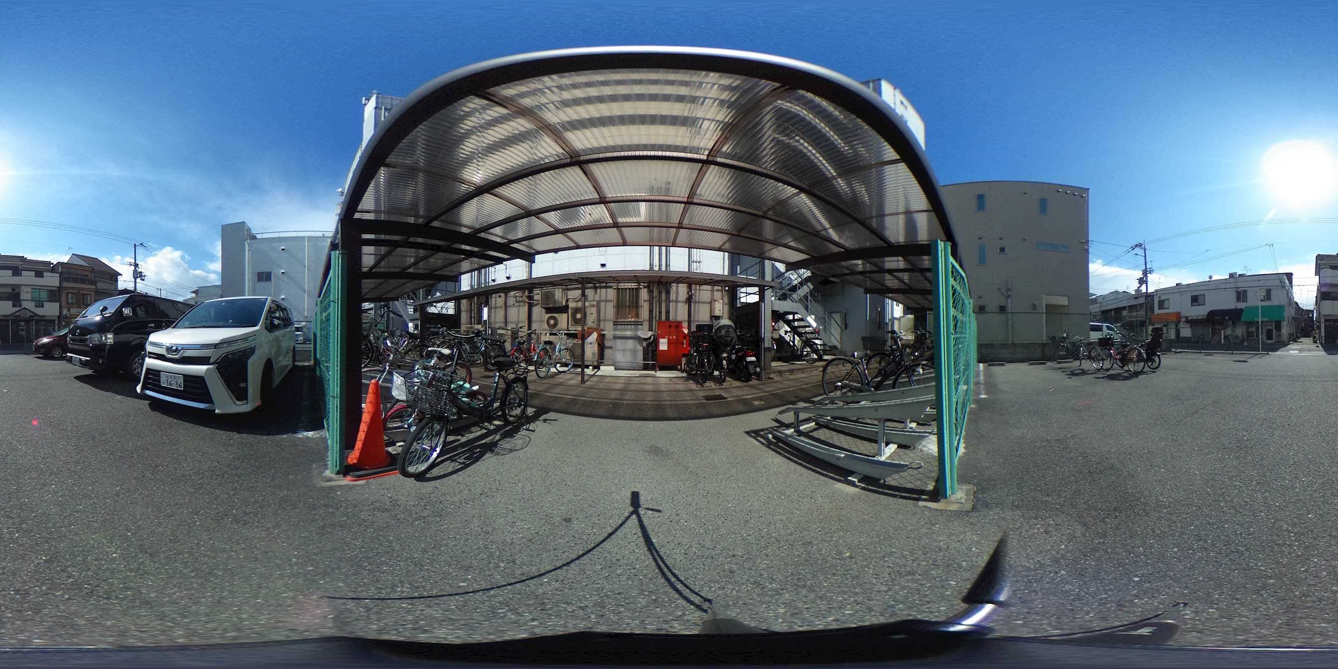 ドリーム中加賀屋 駐車場