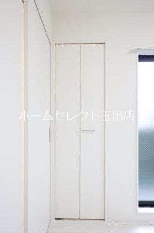 レーベンハイム西加賀谷 収納