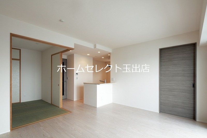 シャルマンフジスマート住之江ファミリア リビング