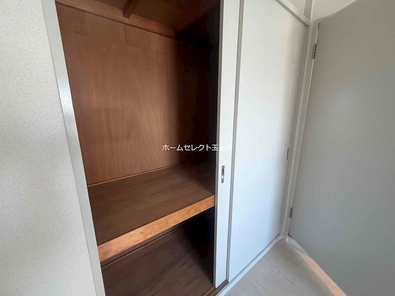 大阪府大阪市住之江区北加賀屋２丁目 収納