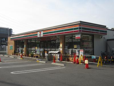 GAZZELE STYLE 西住之江 コンビニ