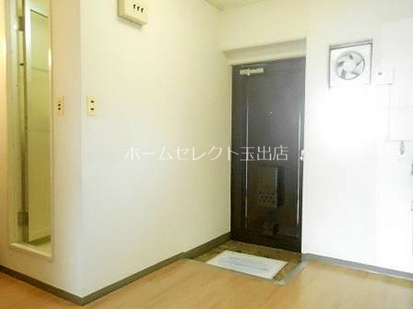 リアライズ北加賀屋 玄関