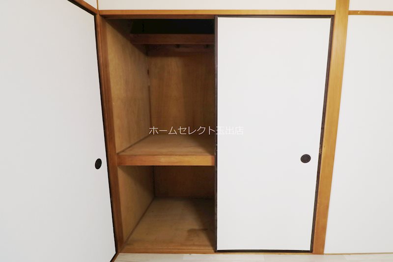 リアライズ北加賀屋 収納