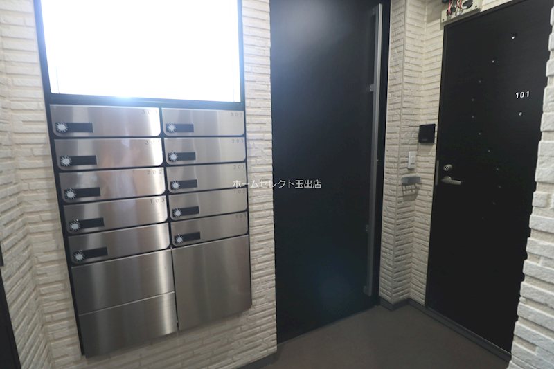 F asecia 千本北 ロビー