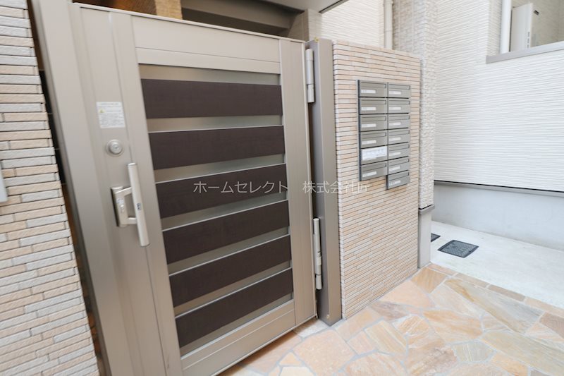 フジパレス中加賀屋Ⅱ番館 エントランス
