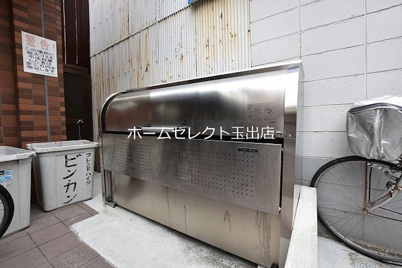 フレンドハイツ 庭