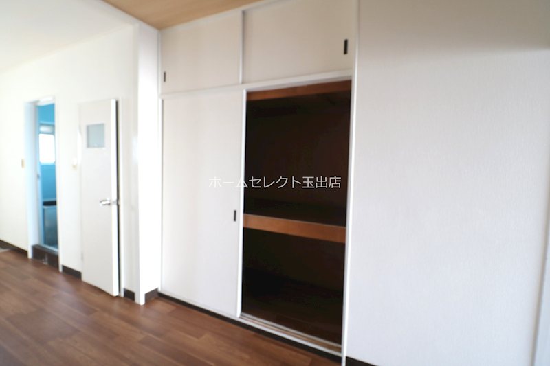 タカイレジデンス 収納