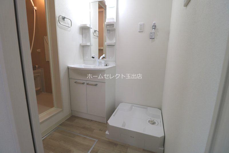 フジパレス エン Ⅲ号館 洗面所