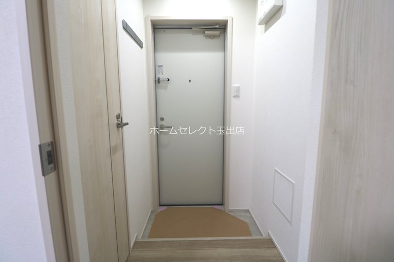フジパレス エン Ⅲ号館 玄関