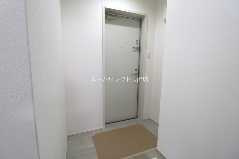 フジパレス エン Ⅲ号館 玄関