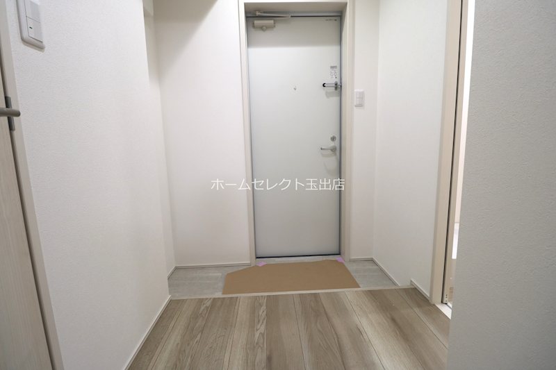 フジパレス エン Ⅲ号館 玄関