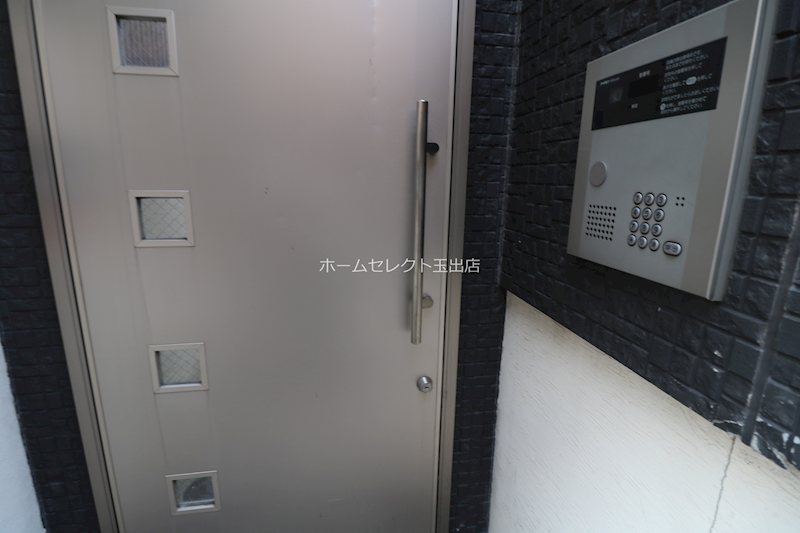 プチベルン玉出 エントランス