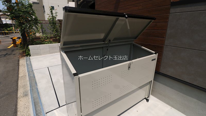 プレデンシア上住吉 庭