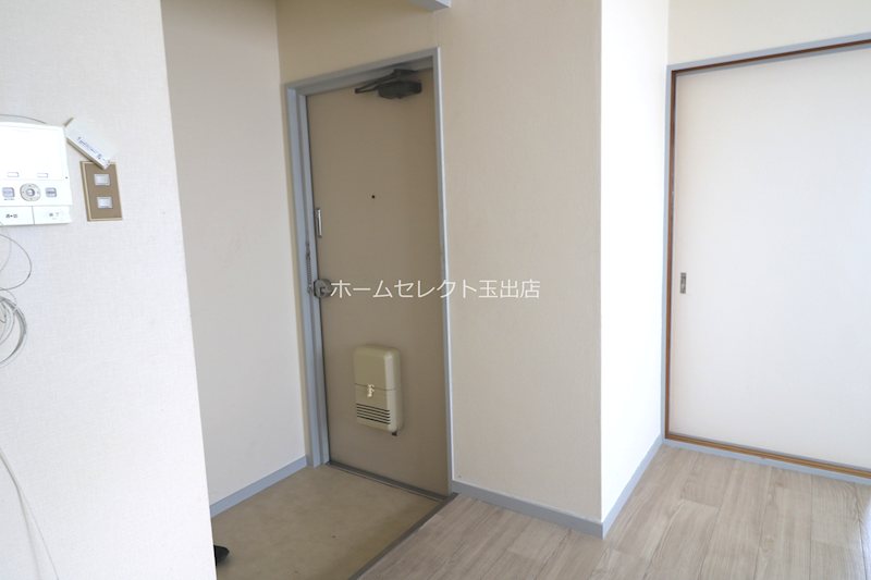 ライフ遠里小野 玄関