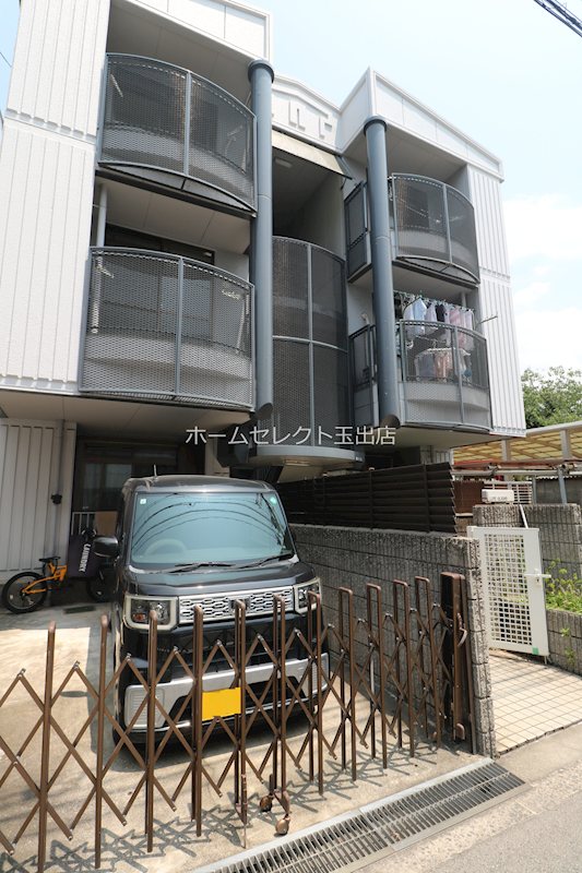 ライフ遠里小野 駐車場