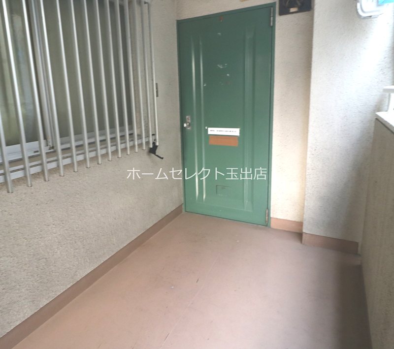 ハイツ山本 玄関