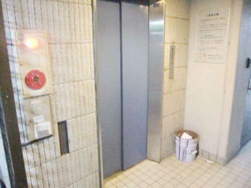 新栄プロパティー中加賀屋 ロビー