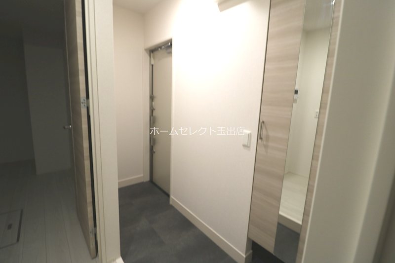 ロイジェント住之江公園 玄関