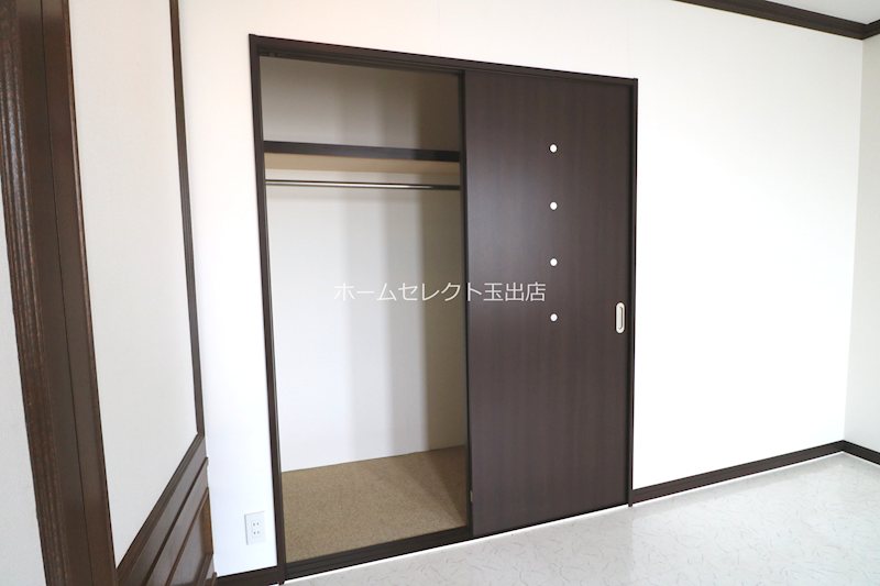 プレミシス岸里 収納