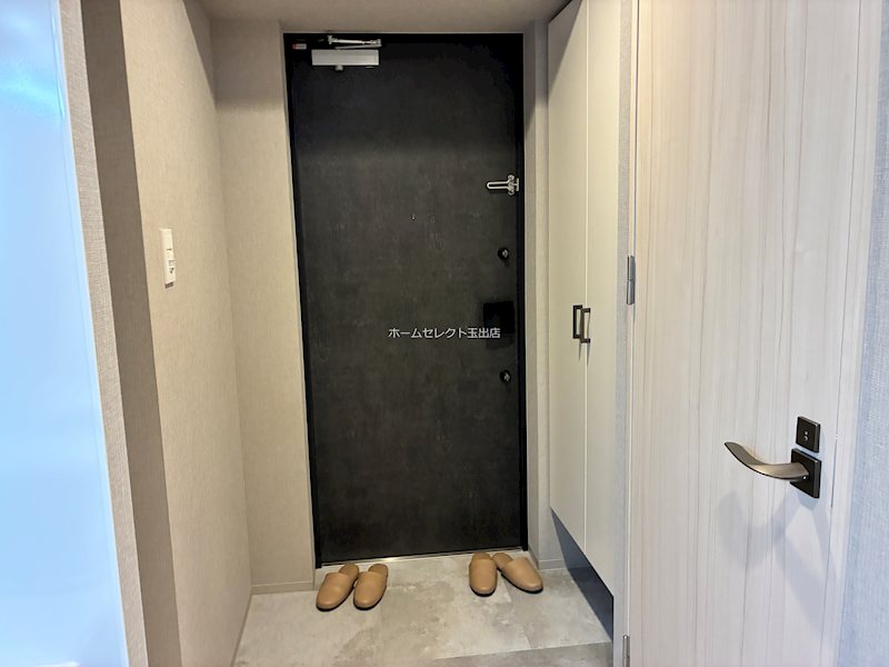 アービングNeo岸里玉出 玄関