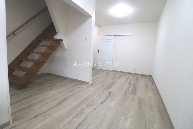東粉浜1丁目テラスハウス. リビング