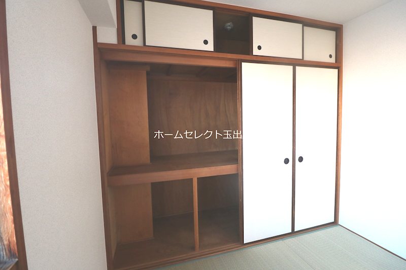 北畠西清川ビル 収納