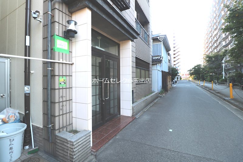 カトレヤマンション 庭