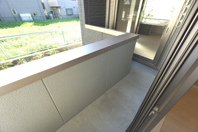 ウェストラヴィーヌ ベランダ