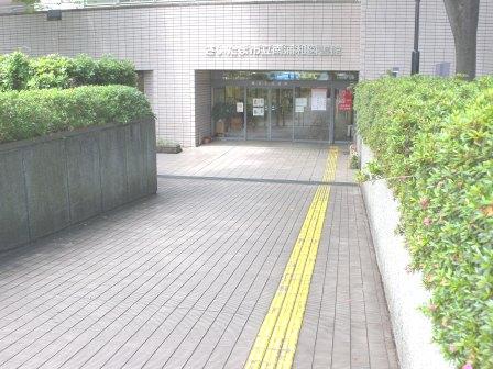 ハイムイースト 図書館