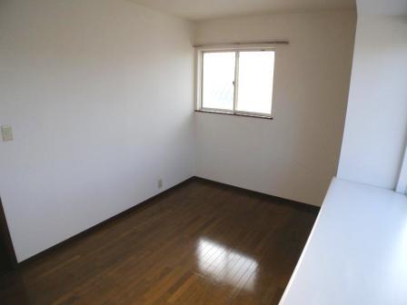 フェリース別所沼公園【別所沼公園まで徒歩１分と住環境良好♪】  ベッドルーム