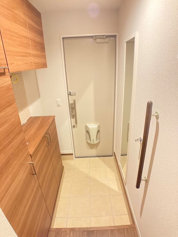 シャンペトルⅡ 玄関