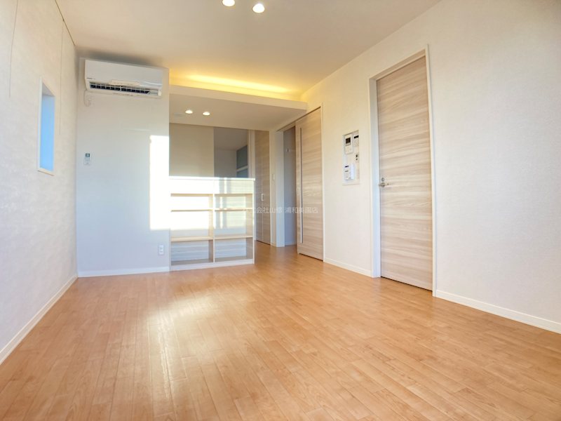 シモン　ミソノ リビング