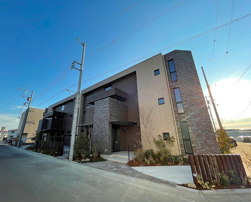 イーハトーブ美園 301号室 外観