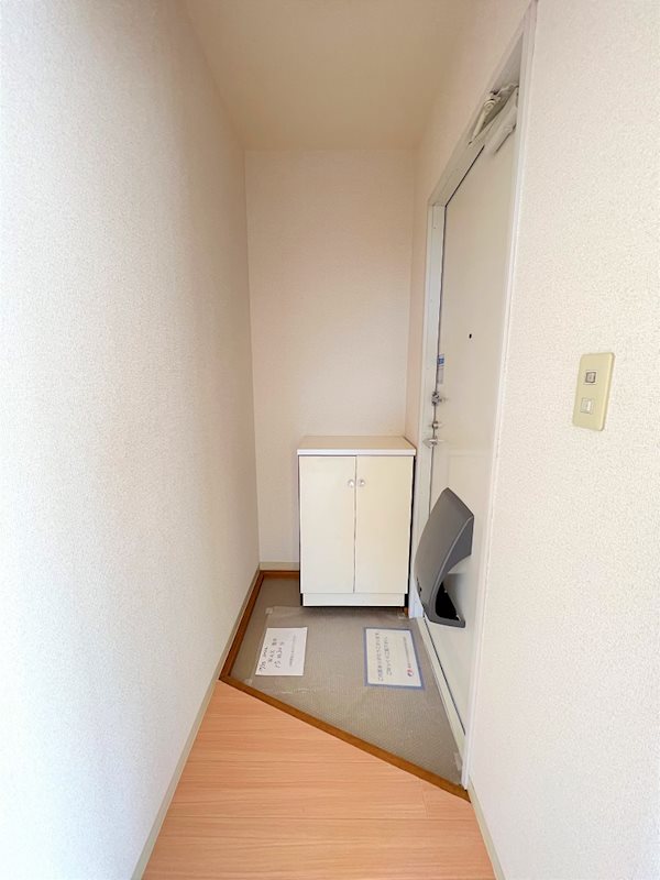 メゾン仲道Ｎ 玄関