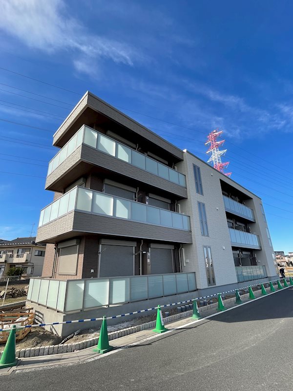 エペリ・メゾン 302号室 外観