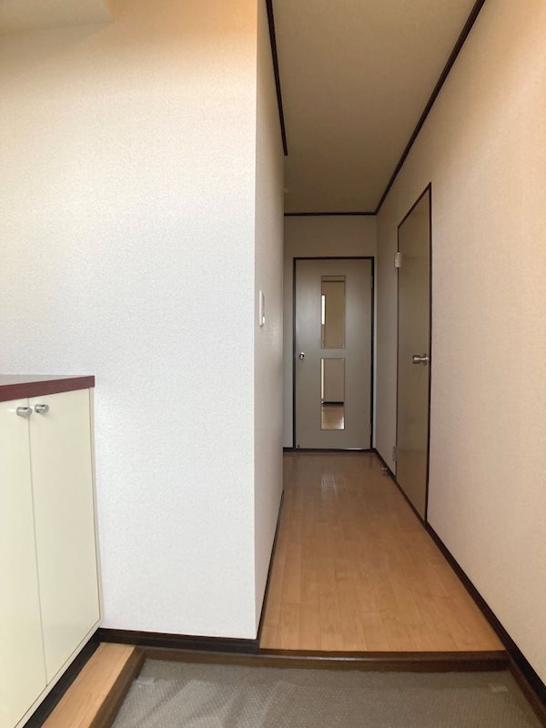 ジュネスアルプ 玄関