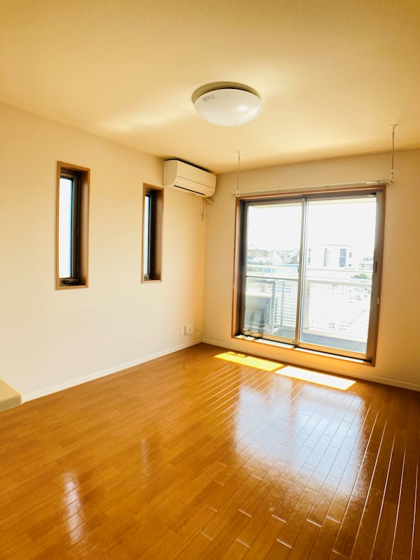 ロイヤル サルーン タケオⅡ リビング