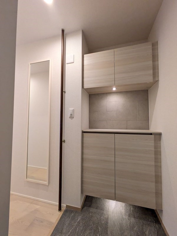 ウィズプラス東川口 玄関