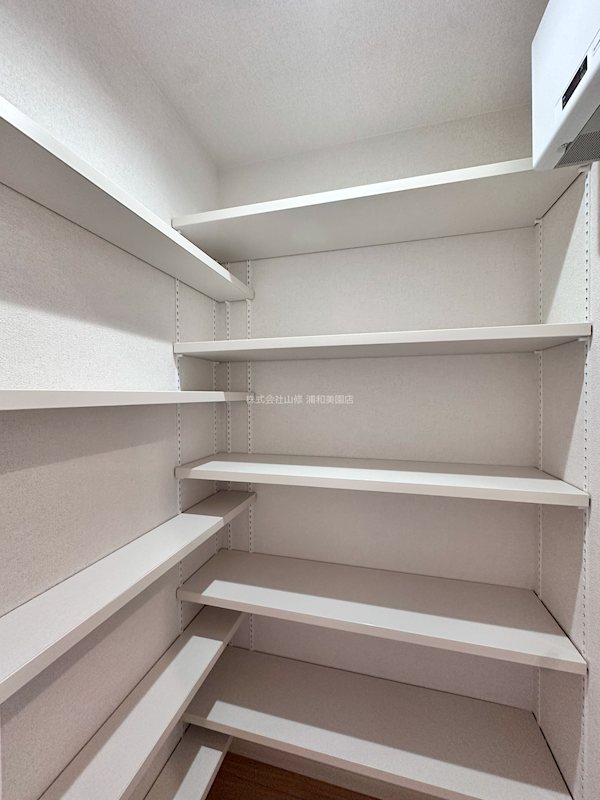 シモン イースト ミソノ その他8