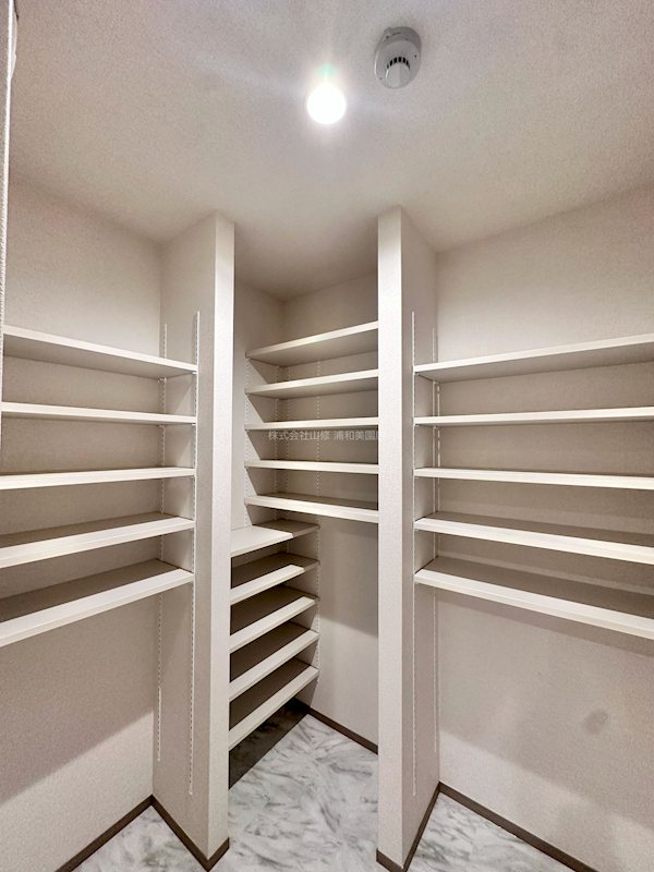 シモン イースト ミソノ その他9